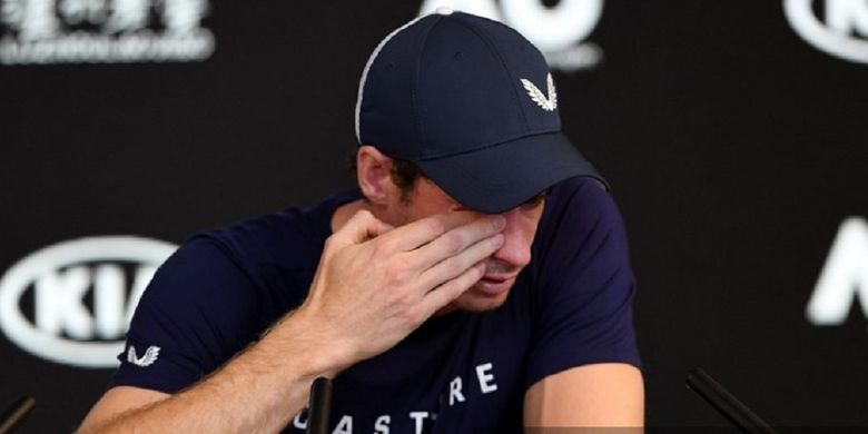 Petenis Inggris Raya, Andy Murray, menangis saat mengungkapkan keinginan pensiun seusai tampil di Australian Open 2019.