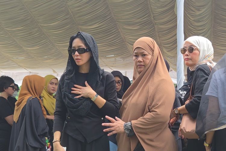 Bunga Zainal Kenang Sosok Ayah, Pandai Masak dan Tradisi Makan Rujak
