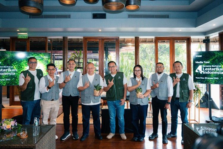 Manajemen InJourney Group dan ITDC dalam kegiatan media tour bertema "Bersama Berkarya, Lestarikan Indonesia" di The Nusa Dua, Bali, yang menegaskan komitmen terhadap pengembangan pariwisata berkelanjutan.