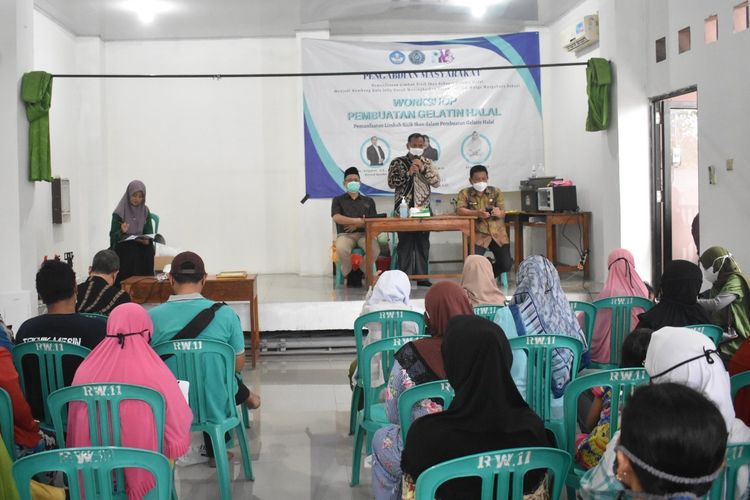 Universitas Muhammadiyah Prof. Dr. Hamka (Uhamka) melaksanakan pengabdian masyarakat di Kelurahan Margahayu, Kabupaten Bekasi Timur pada 16-19 Desember 2021.