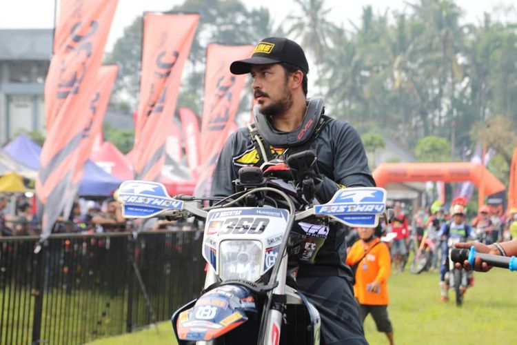 Aktor Fathir Muchtar pada ajang Ajang balap Duracore Indonesia Enduro Rally Championship (IERC) 2020.