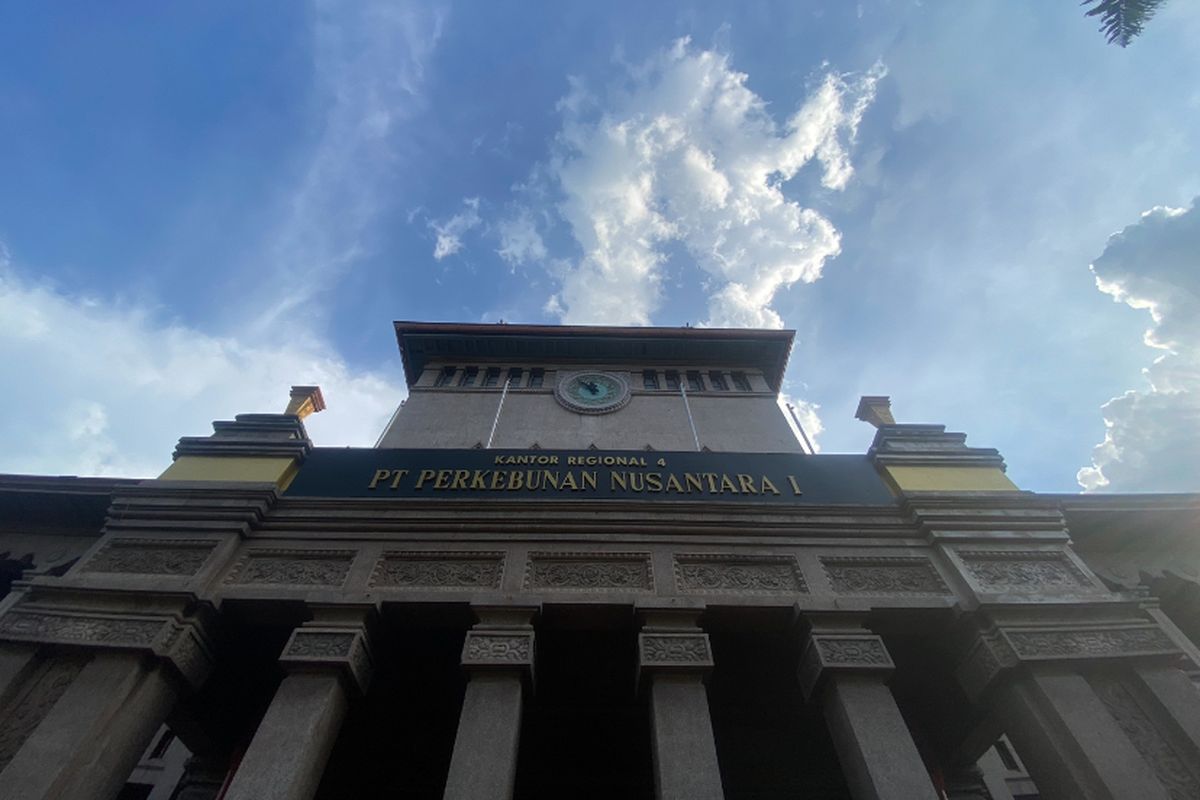 Kantor PTPN I Regional 4 di Surabaya, Rabu (12/3/2025).