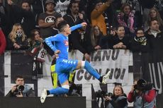 Suporter Napoli Ini Sendirian Merayakan Gol Callejon di Kandang Juve