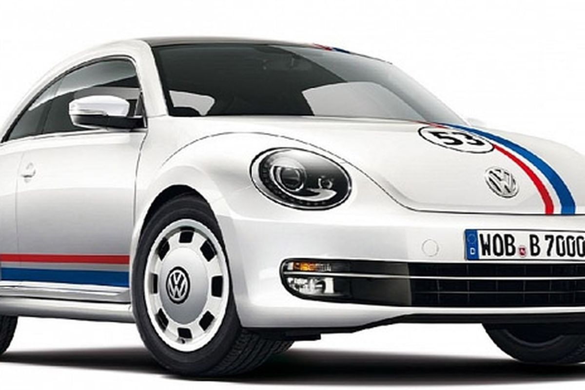 Basisnya menggunakan VW New Beetle, tapi nuansanya masih sama seperti Herbie dalam film The Love Bug.