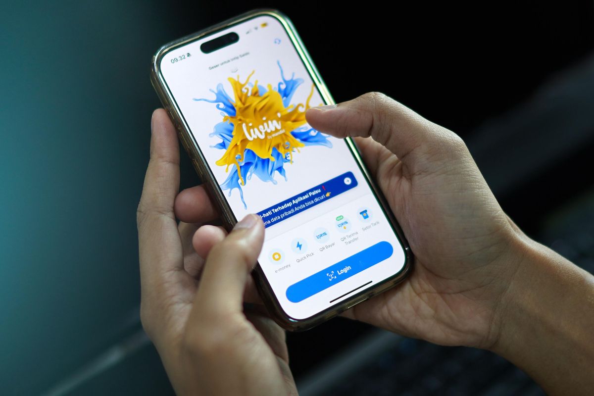 Aplikasi Livin? by Mandiri.