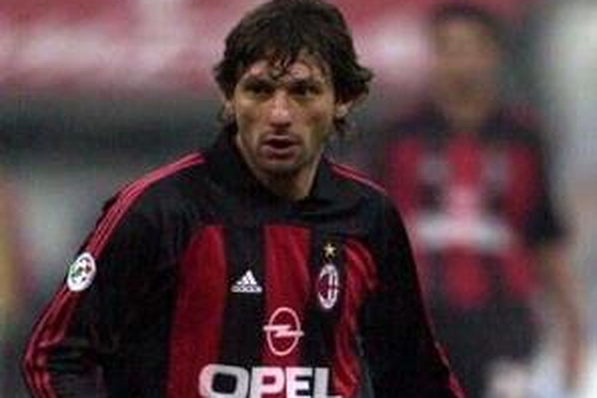 Mantan pemain AC Milan, Leonardo Araujo.