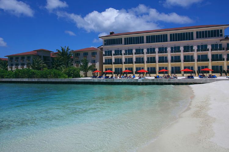 Hotel bandara di Pulau Hulhule, Maladewa.
 