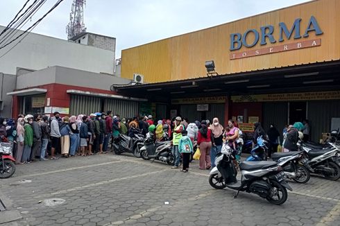 Minyak Goreng Masih Langka, Antrean Terjadi di Kabupaten Bandung