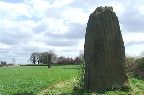 Devil's Arrow, Batu Berdiri di Yorkshire yang Simpan Mitos