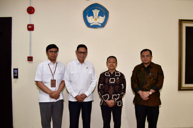 Ikhtiar Pemerataan Pendidikan 3T, Pemerintah Siapkan Listrik untuk 9.544 Sekolah