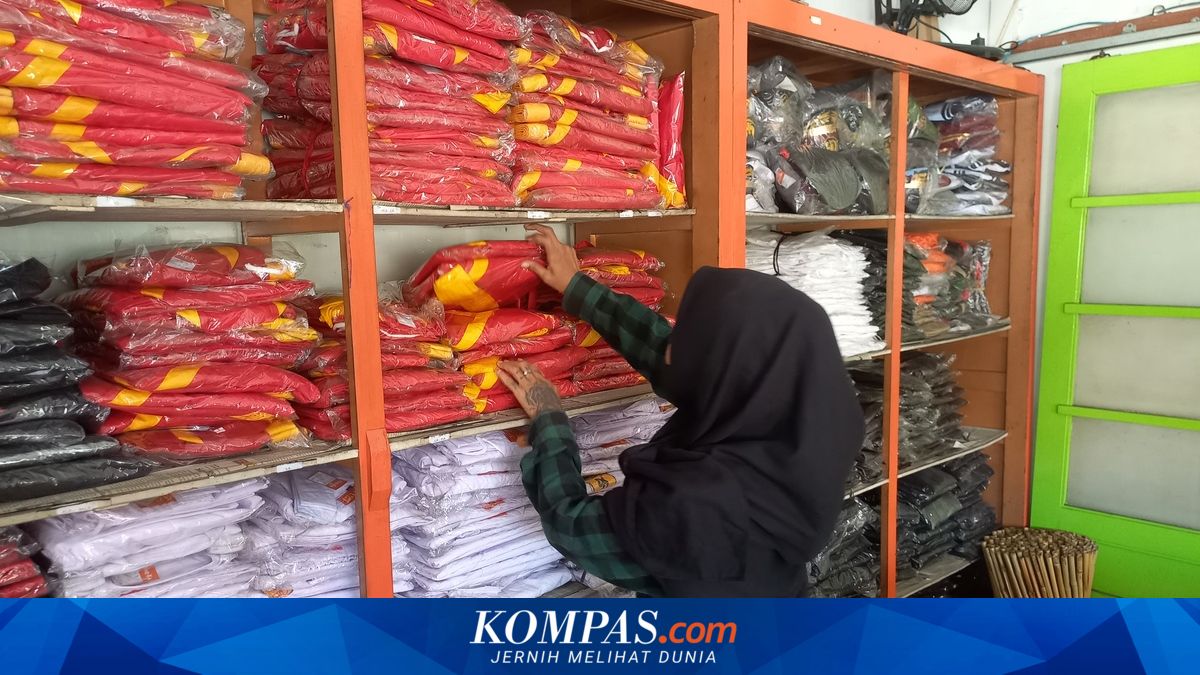 Toko Seragam Sekolah di Jogja Laris Manis, Pembeli Datang dari Jakarta hingga Kalimantan