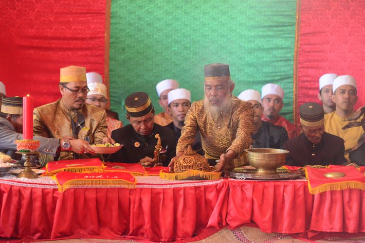 Accera Kalompoang, tradisi Kerajaan Gowa saat Idul Adha