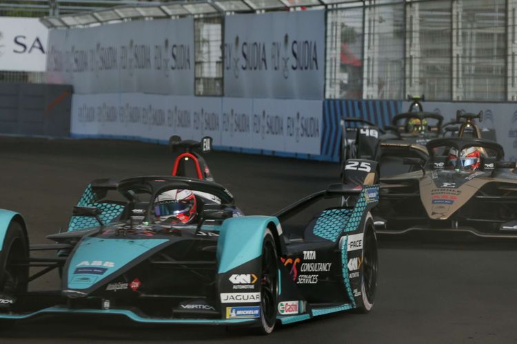 Jaguar TCS’ Mitch Evans Emerges Champion in Jakarta E-Prix