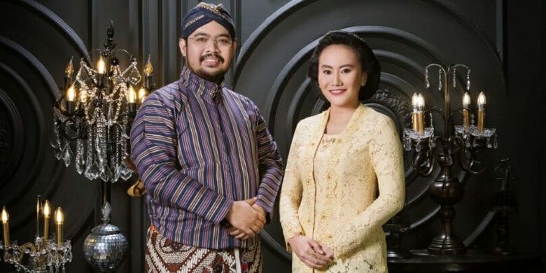 Bendara Pangeran Haryo (BPH) Kusumo Bimantoro dengan dr Maya Lakshita Noorya (Foto dokumentasi Panitia Dhaup Ageng) 