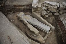 Perbedaan Sarkofagus dengan Peti Kubur Batu