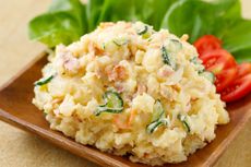 Resep Salad Kentang ala Jepang, Rasanya Creamy Asam Segar