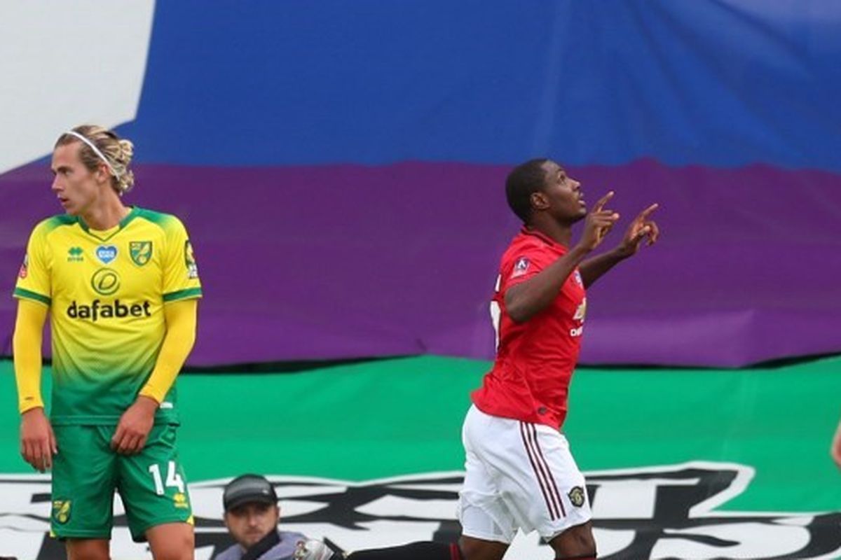 Selebrasi Odion Ighalo dalam laga Norwich City vs Manchester United pada babak perempat final Piala FA 2019-2020.