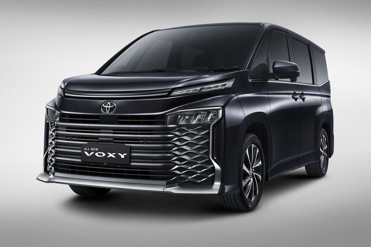 Toyota All New Voxy