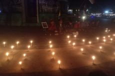 Puluhan Mahasiswa Bakar 770 Lilin untuk Mengenang Brigadir J di Malam Kemerdekaan