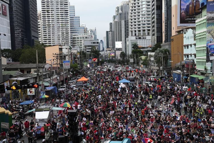 (File) Anti-government protesters participate in a rally Bangkok, Thailand, Thursday, Sept. 2, 2021. Protesters demanded the resignation of Prime Minister Prayuth Chan-ocha for his failure in handling the Covid-19 pandemic. (AP Photo/Sakchai Lalit)