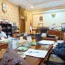 Bupati Jember Diperiksa Bawaslu karena Bagi-bagi Sembako Bersama Bacaleg