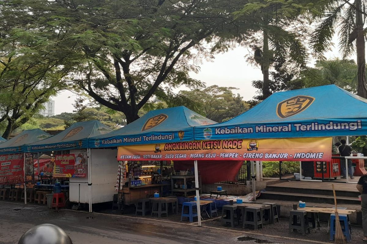 Tempat Makan di Pinggiran Kawasan Monumen Perjuangan