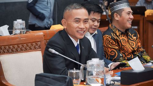 Komisi I Ingatkan TNI Tak Sekadar Janji Netral di Pilkada, Singgung Kemunculan &ldquo;Partai Coklat&rdquo;