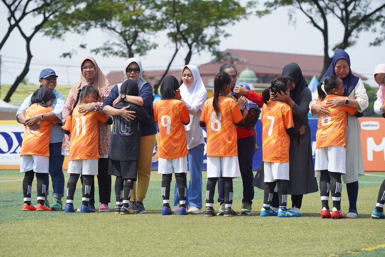 Hasil Final Soccer Challenge Jakarta: SDN Pulogebang 13 dan SDN Kalisari 01 Juara