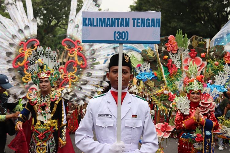 Provinsi Kalimantan Tengah (Kalteng) meraih juara di ajang Peringatan HUT Ke-44 Dewan Kerajinan Nasional (Dekranas) di Solo.
