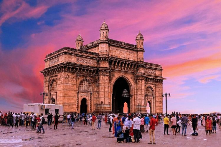 India dinilai sukses jadi pemain utama EBT global. Indonesia bisa meniru strategi target EBT, industri surya, dan konsistensi kebijakan ini.