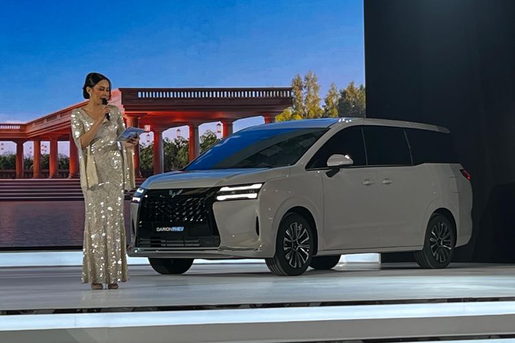 Peluncuran MPV Wuling Darion EV dan PHEV