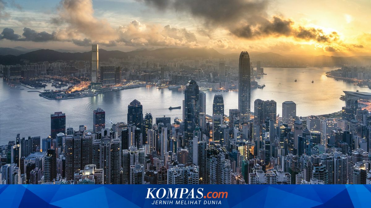 Di Hong Kong, harga bahan bakar minyak (BBM) bahkan tercatat sebagai yang termahal di dunia, seiring terganggunya pasokan energi global akibat perang