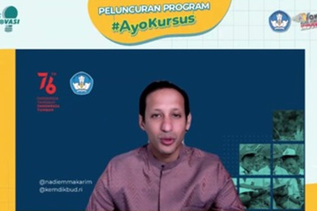 Kementerian Pendidikan, Kebudayaan, Riset, dan Teknologi (Kemendikbud Ristek) melalui Direktorat Jenderal Pendidikan Vokasi (Ditjen Diksi) meluncurkan program Ayo Kursus yang menyasar 24.000 anak usia sekolah yang tidak bersekolah di bawah usia 25 tahun. 