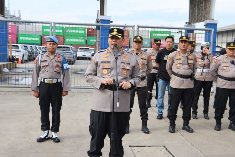 398 Personel Gabungan Dikerahkan Amankan Demo Buruh di Pelabuhan Tanjung Priok