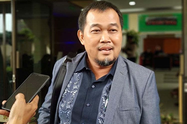Koordinator Masyarakat Anti Korupsi Indonesai (MAKI) Boyamin mengajukan gugatan praperadilan ke Pengadilan Negeri (PN) Tanjungpinang, Kepulauan Riau, Rabu (28/8/2019) kemarin.