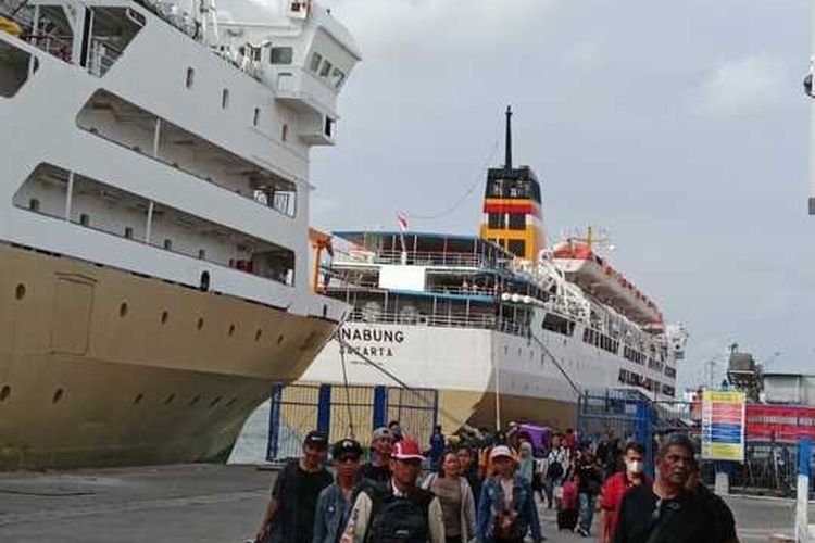 Mudik lebaran tahun 2024, jumlah penumpang di Pelabuhan Soekarno Hatta, Makassar diprediksi naik 6 persen.