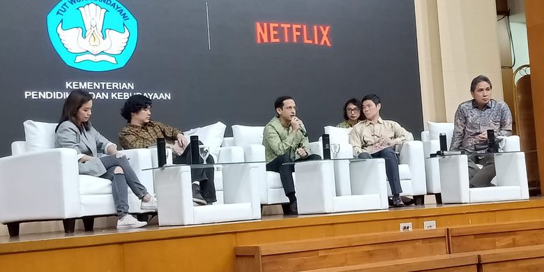 Mendikbud Nadiem Makarim dalam kesempatan konferensi pers terkait kerja sama antara Kemendikbud dan Netflix di Gedung Kemendikbud Jakarta (9/1/2020).