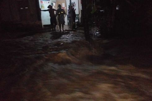 Tanggul Sungai Jebol, Sejumlah Rumah di Banyumas Terendam Banjir
