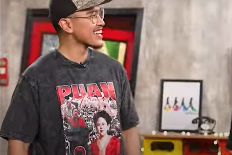 Kaesang Pangarep mengenakan kaos bergambar Puan Maharani.