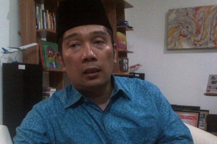Wali Kota Bandung Ridwan Kamil saat ditemui Kompas.com di Pendopo Kota Bandung, Jalan Dalemkaum, Senin (27/2017). KOMPAS.com/DENDI RAMDHANI 