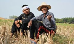 Dedi Mulyadi Punya Kisah, dari Susah Makan sampai Jadi Bupati...