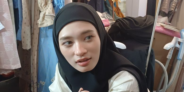 Tatar ayolining tukli mushuki