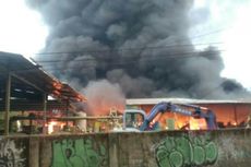 Pabrik Plastik di Bogor Ludes Terbakar