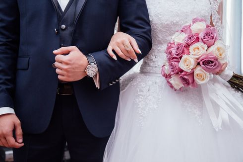 Pernikahan Sempat Tertunda dan Warga Tolak Jadi Saksi karena Masa 