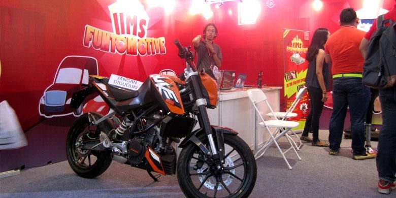Kompetisi IIMS 2015 berhadiah sepeda motor sport KTM DUke 200.