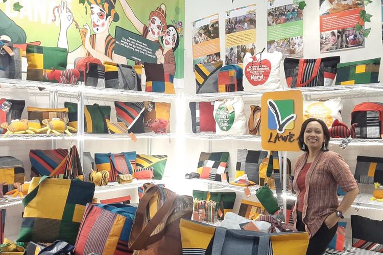 Edan-Edanan, Aksesoris Lawe Meraup Pendapatan Ratusan Juta