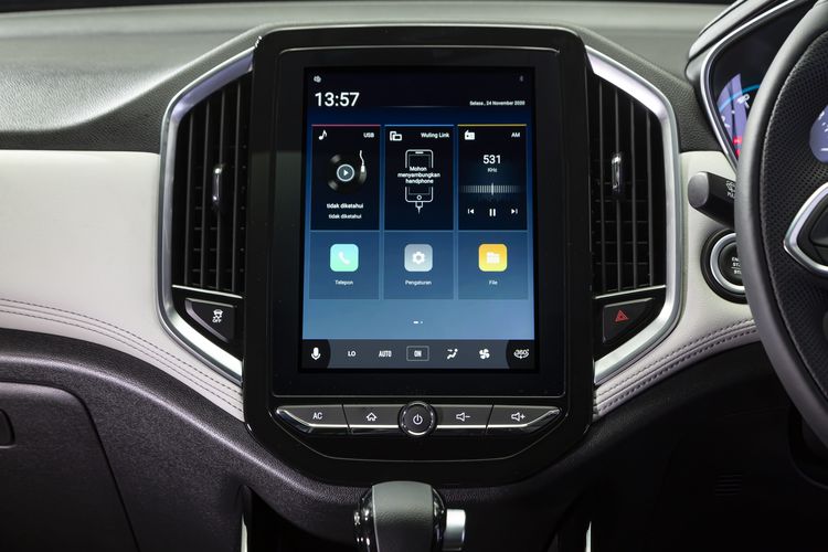 Smart multimedia 10.4? Touchscreen Wuling Almaz.