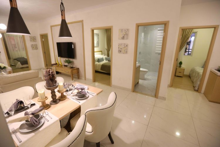 Foto contoh desain interior yang akan digunakan apartemen kota baru Meikarta PT Lippo Cikarang Tbk saat show unit di Kantor Marketing Meikarta, Kabupaten Bekasi, Jawa Barat, Senin (4/09/2017). Pada tahap pertama, akan dibangun 200 ribu unit apartemen yang siap huni pada akhir tahun 2018.