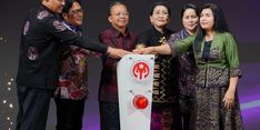 Bali Fashion Week Angkat Produk Lokal, Gubernur Koster: Inilah Esensi Nangun Sat Kerthi Loka Bali
