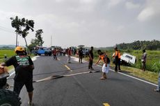 Sopir Ngantuk Berat, Mobil Muatan Beras Terjun ke Sungai Kulon Progo